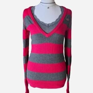 VTG 2000s Pink and Gray Hollister VNeck Sweater